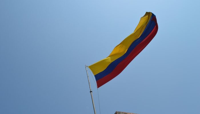 Bandeira da Colômbia (Alexandre Cerqueira/Pixabay)