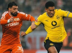 Borussia Dortmund empata e lidera provisoriamente a Bundesliga