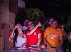Breno Araújo mobiliza apoiadores em Serra Talhada com carreata e visitas