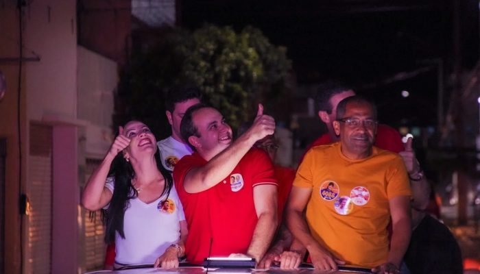 Breno Araújo mobiliza apoiadores em Serra Talhada com carreata e visitas