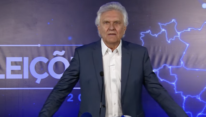 Caiado critica ausência de Lula e Flávio em debate presidencial