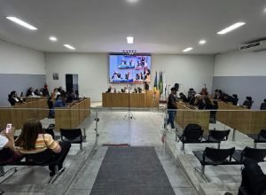 Câmara de Araripina atualiza regimento para eleição da Mesa Diretora