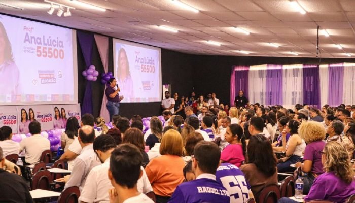 Campanha de Ana Lúcia foca na valorização da educação em Pernambuco