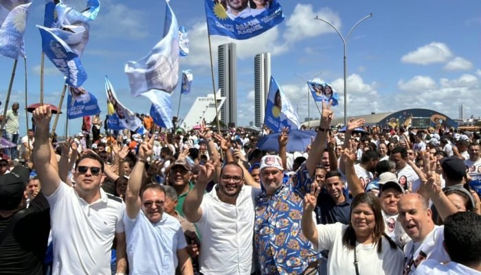 Caravana do Agreste liderada por Fellype Martins marca presença em convenção