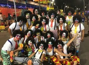Celebridades se disfarçam para curtir Carnaval de Salvador