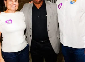 César Ramos marca presença em celebração de ex-vereador em Igarassu