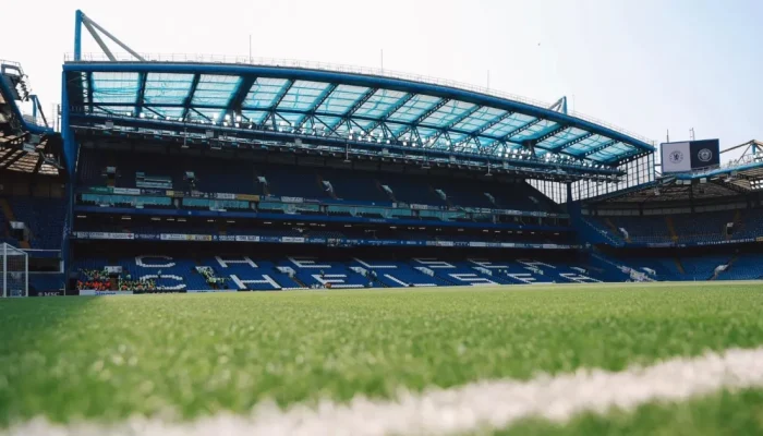Chelsea enfrenta Tottenham em confronto decisivo na Premier League
