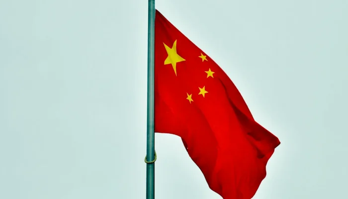 China reduz dívida oculta de governos locais em dois anos