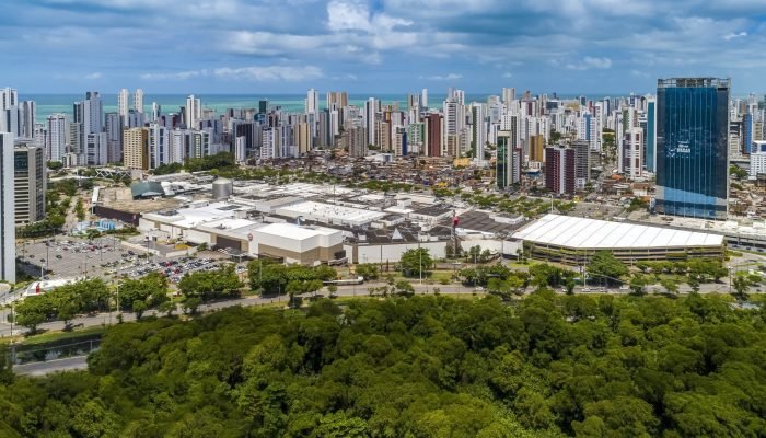 Conexão Ademi apresenta balanço do mercado imobiliário no 2º trimestre