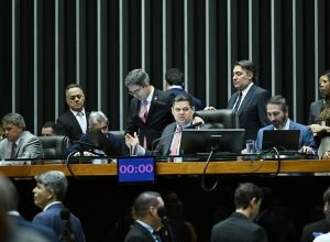 Congresso aprova projetos que podem aumentar custo da energia elétrica