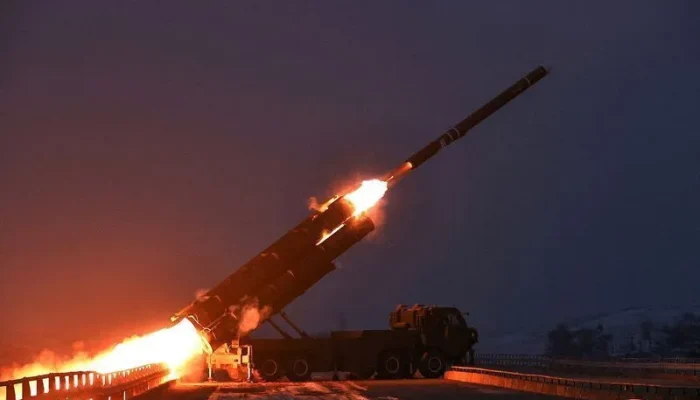 Coreia do Norte intensifica lançamentos de mísseis balísticos