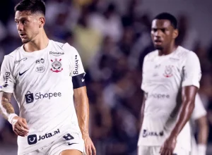 Corinthians vence e acirra disputa contra rebaixamento no Brasileirão
