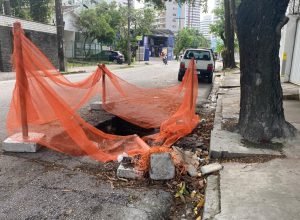 Cratera no Rosarinho expõe desafios de infraestrutura no Recife