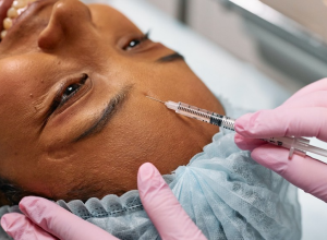 Decisão judicial impede dentistas de realizarem harmonização facial