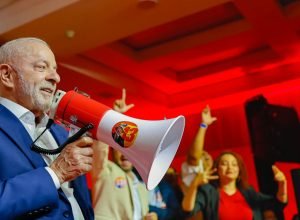 Deputado conservador rompe com Bolsonaro e apoia Lula