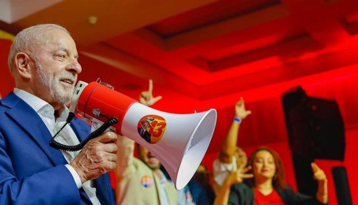 Deputado conservador rompe com Bolsonaro e apoia Lula
