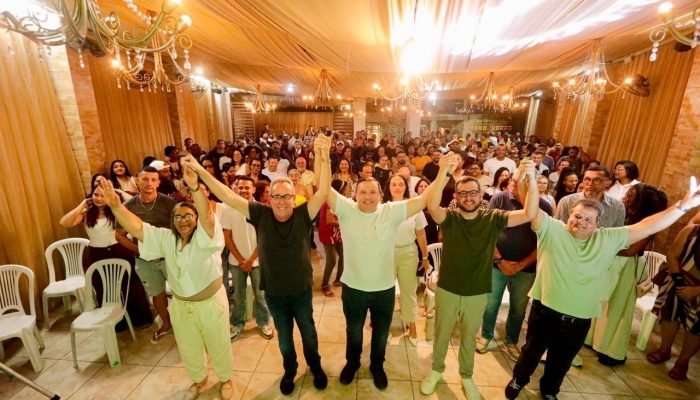 Deputados discutem propostas com lideranças em Paulista