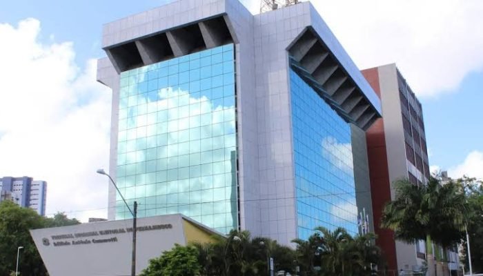 Deputados são multados por propaganda negativa contra Raquel Lyra