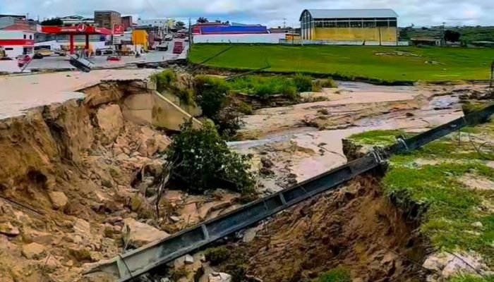 A cidade de Jucati, no Agreste de Pernambuco, é uma das que foram afetadas em razão das fortes ...