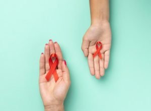 Dois novos casos de remissão de HIV são registrados no Brasil