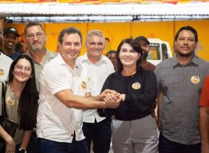 Eliane Soares avança e ganha o apoio do deputado estadual e ex-prefeito da cidade de Paulista, Júnior Matutu