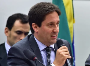 Ex-diretor do Banco Central revelou fraude no Banco Master um ano antes de denúncia