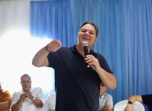 Ex-vereador Sérgio do Sindicato se junta a grupo político em Chã Grande