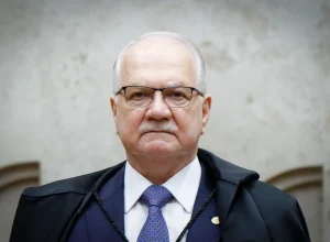 Fachin exige explicações do TSE sobre transporte de indígenas em até 3 horas