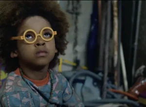 Filme brasileiro "Nosso Segredo" estreia nos cinemas após sucesso em Gramado
