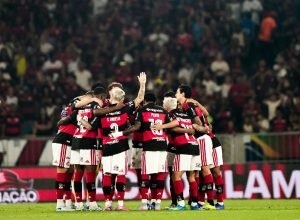 Flamengo pode ter desfalque de Erick Pulgar contra o Bahia