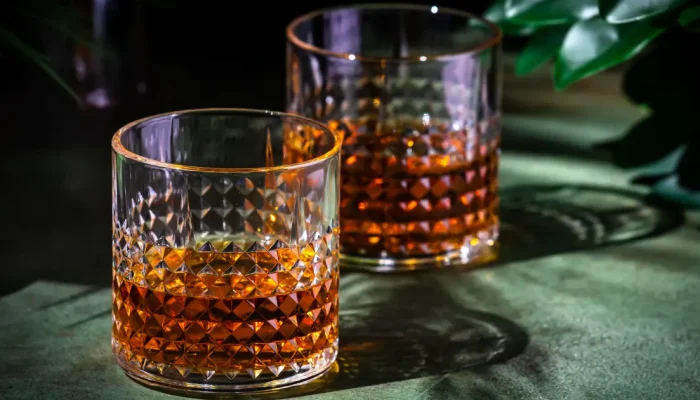 Greve na Escócia ameaça produção de whisky Johnnie Walker