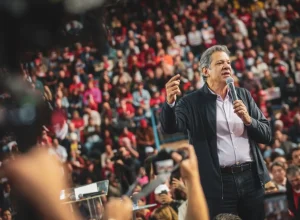 Haddad critica atuação de Campos Neto no Banco Central