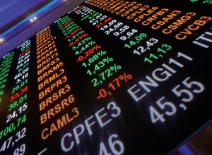 Ibovespa sobe antes do segundo turno das eleições com alta do petróleo