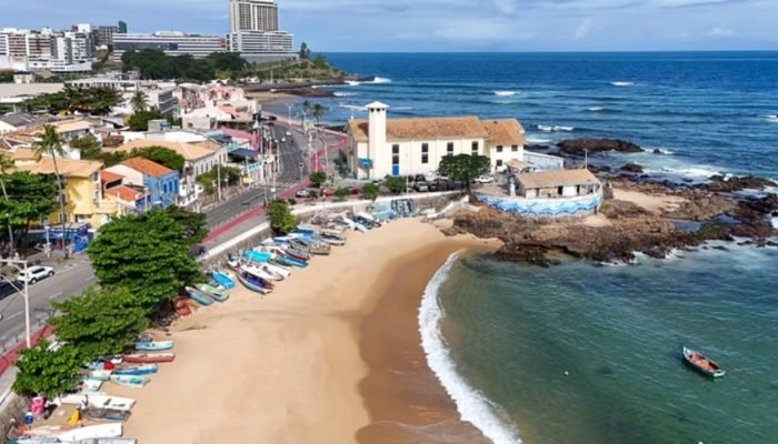 Mulher é detida por coagir turistas com rezas no Pelourinho