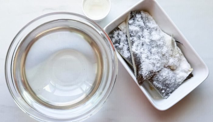 cerca de 5 minutos, até começar a desfiar facilmente; esse ponto indica que o ba