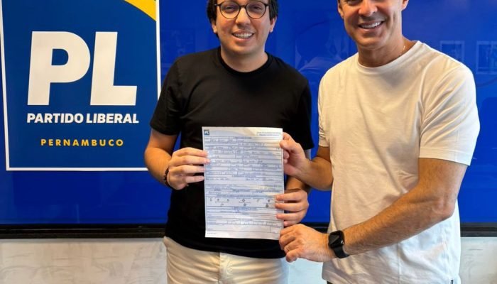 Raffiê Dellon se filia ao PL e lança pré-candidatura a deputado estadual