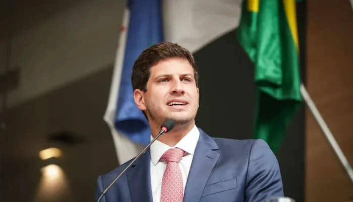 João Campos renuncia à Prefeitura do Recife para disputar governo de Pernambuco