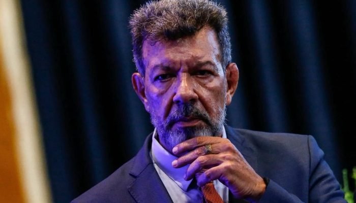 Paralelos entre a Paixão de Cristo e a crise moral no Brasil