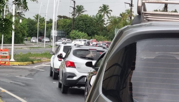 Trânsito caótico marca retorno de feriado em Porto de Galinhas
