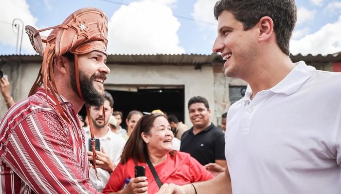 João Campos conquista 3 milhões de seguidores após viagem pelo interior