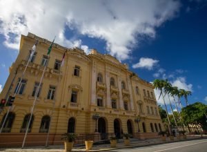 Reforma administrativa em Pernambuco traz novos líderes para secretarias