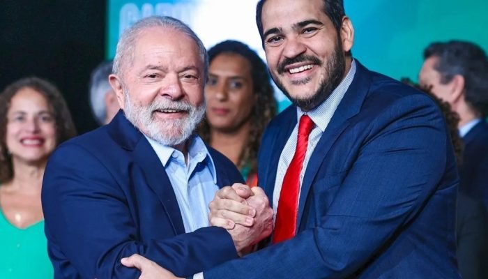 Indicação de Jorge Messias ao STF avança no Senado