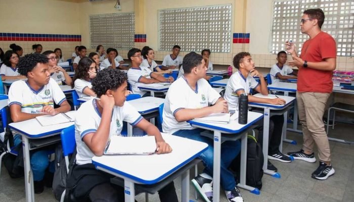 Justiça determina reabertura do Censo Escolar em Pernambuco