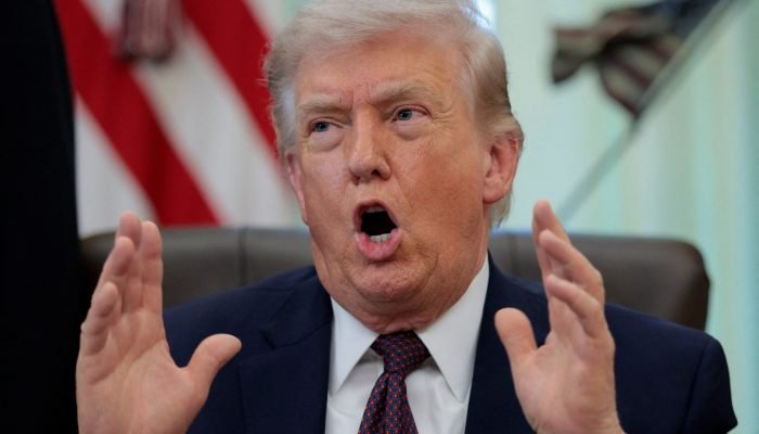 Trump destaca impasse nuclear como ponto crucial em negociações com Irã