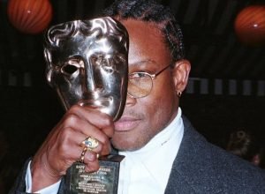 Diretor nigeriano Akinola Davies Júnior lança filme no Recife