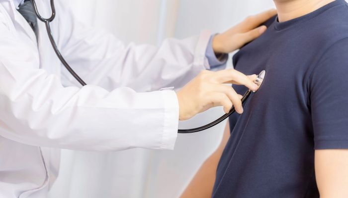 Por que avaliar o coração antes de retomar exercícios é crucial