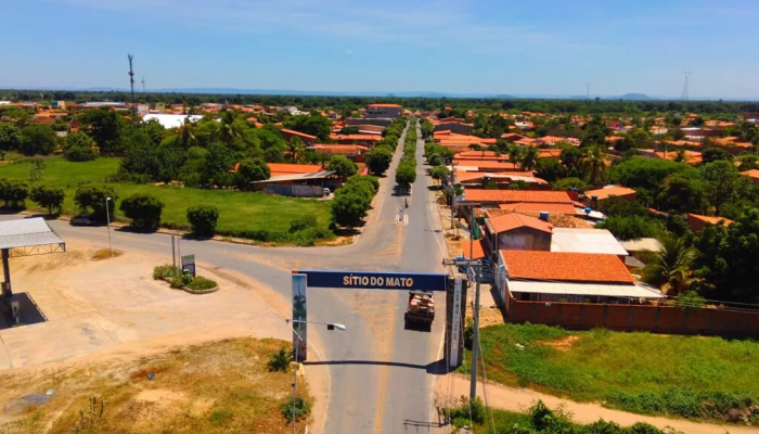 Sítio do Mato oferece 258 vagas com salários de até R$ 2,5 mil