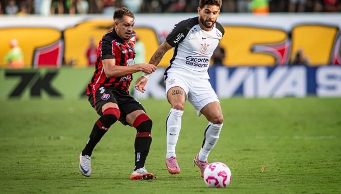 Vitória vence Piauí e Jair Ventura destaca jovens talentos
