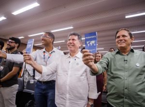 Prefeito do Cabo lança intercâmbio internacional para professores