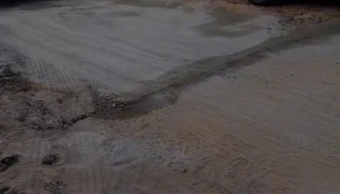 Asfalto recém-feito em Petrolina sofre danos após obras